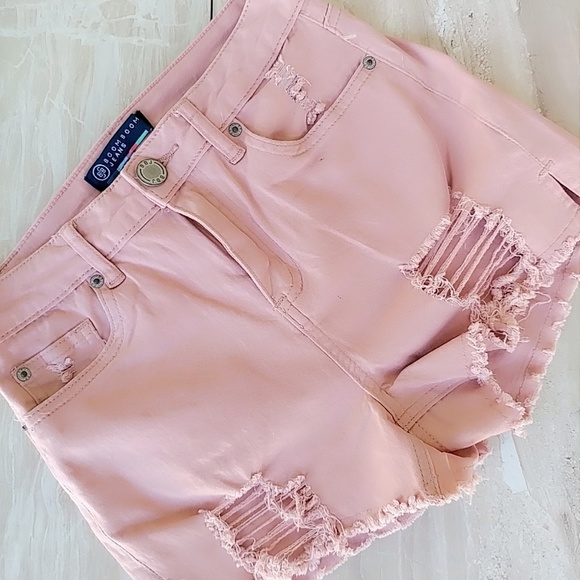 Boom Boom jeans Pants - BLUSH DISTRESSED DENIM SHORTS